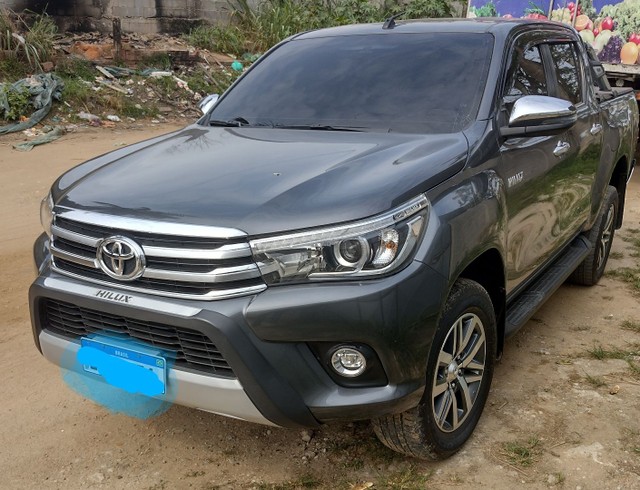 HILUX SRX TOP DE LINHA BAIXO KM