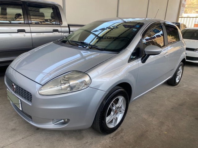 FIAT PUNTO ELX 1.4 8V FLEX  4P