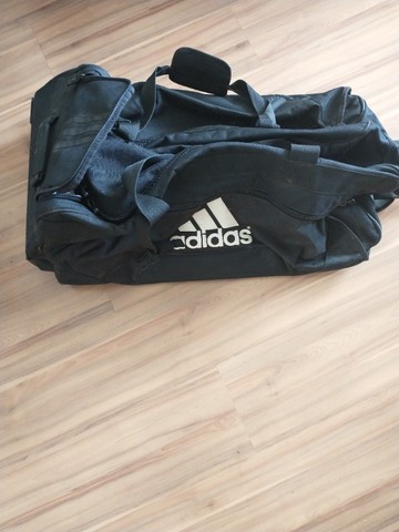 mochila adidas para viagem