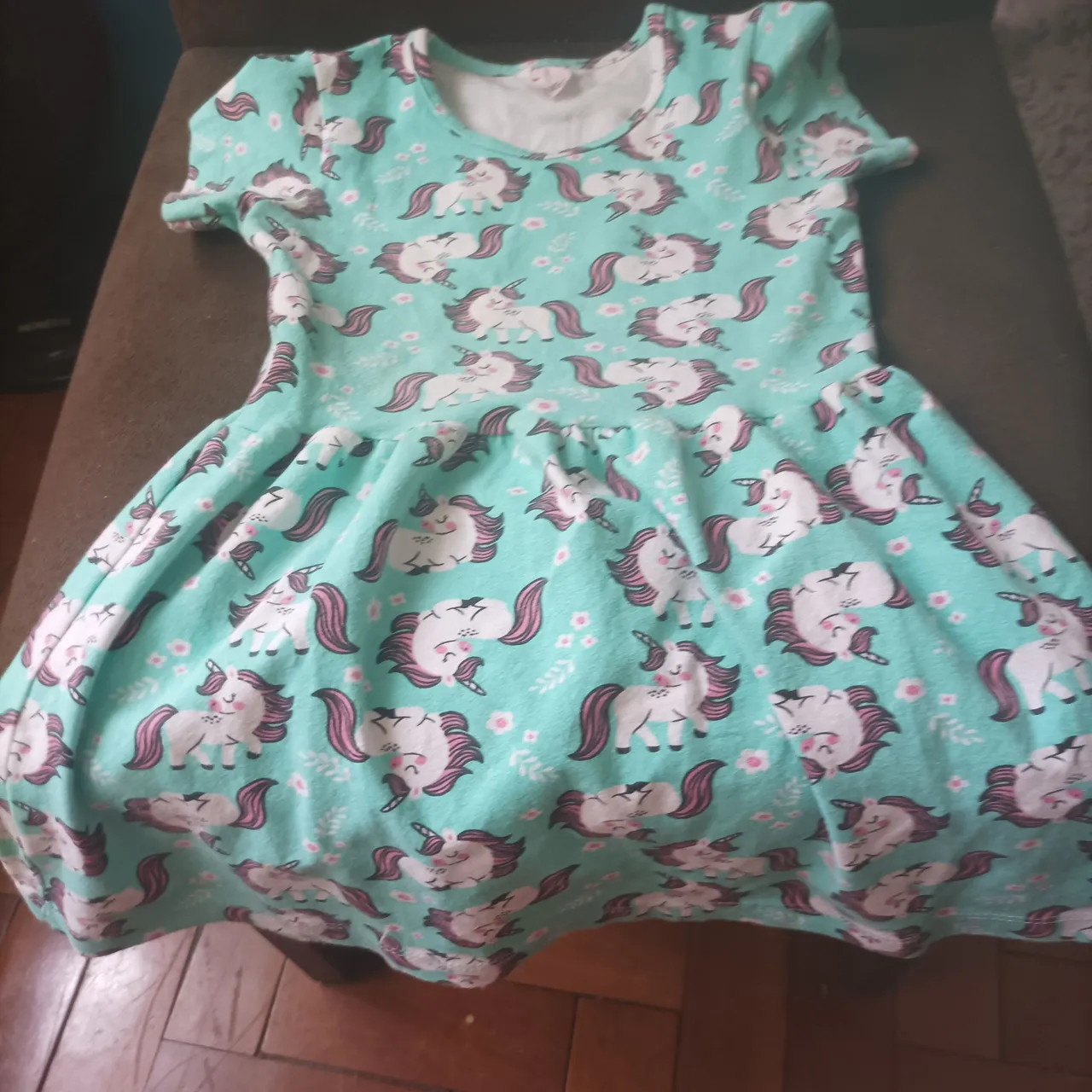 Vestido em malha 4 anos.