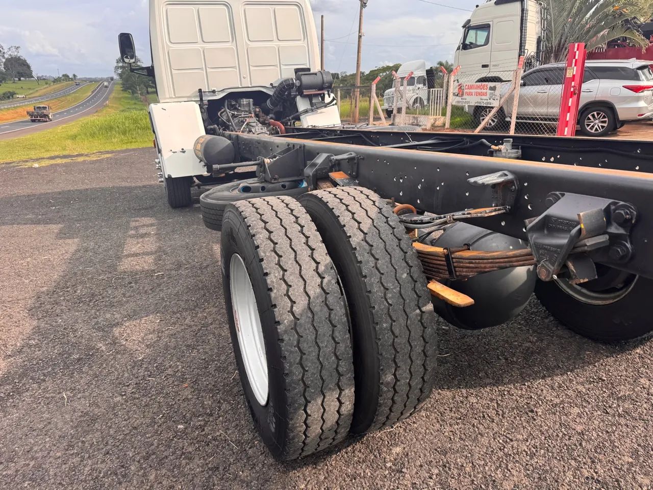 FORD CARGO 1317 ANO 2009 - Foto 3