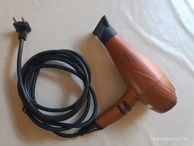 Secador de cabelo Profissional GAMA (defeito)