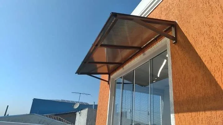 TOLDO PROTEÇÃO PARA PORTAS E JANELAS