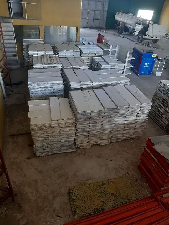 400 GÔNDOLAS. 1400.  a UNIDADE  - Foto 2