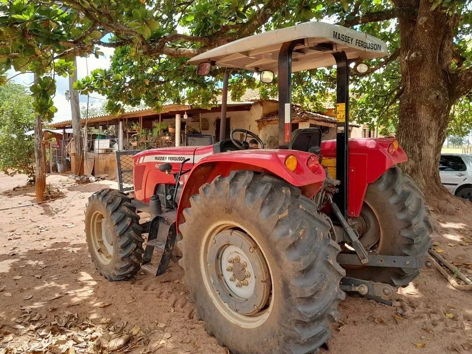 Trator Massey Ferguson 4275 - Foto 2
