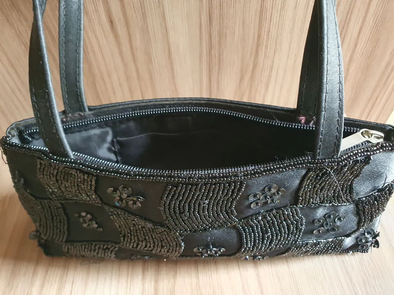 Bolsa de mão bordada - Bolsas, malas e mochilas - Bigorrilho