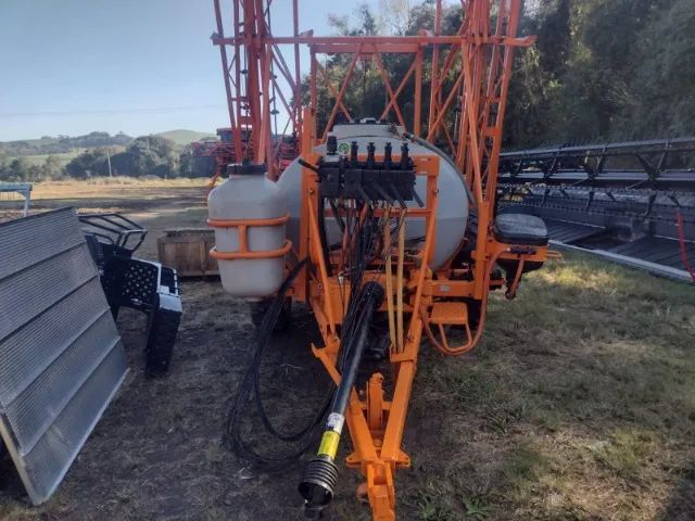 Pulverizador Jacto - Columbia AD18, Comando a Cabo. Fabricação 2006 - Foto 2