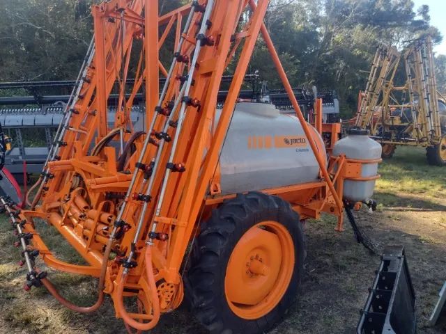 Pulverizador Jacto - Columbia AD18, Comando a Cabo. Fabricação 2006 - Foto 4