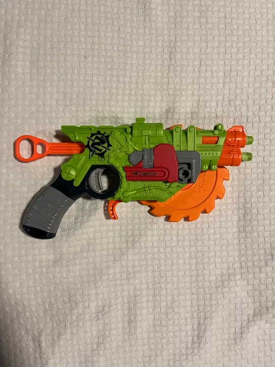 Nerf Zombie Strike