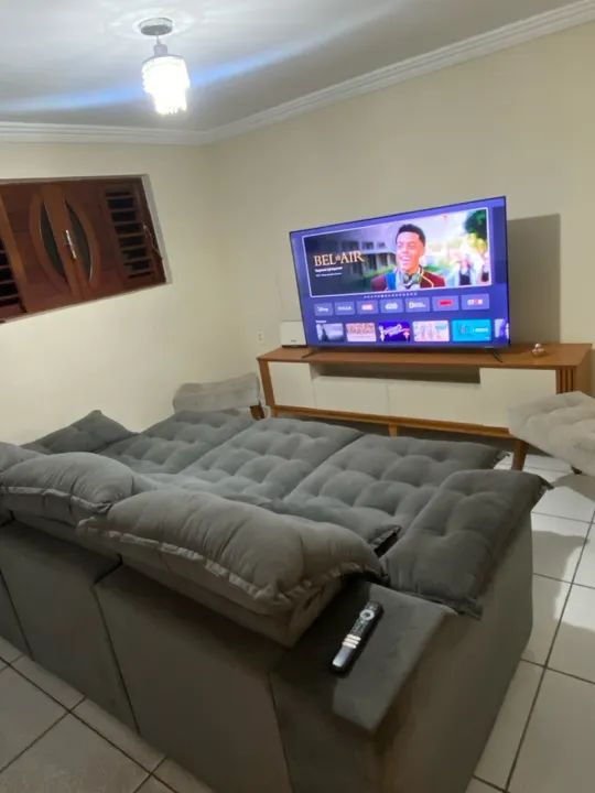 Sofá Retrátil Grande para 4