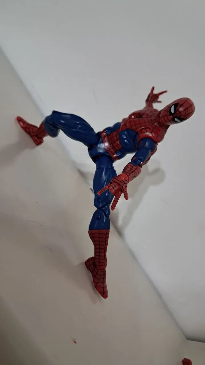 Marvel legends Spider-Man/Homem Aranha retro - Foto 3