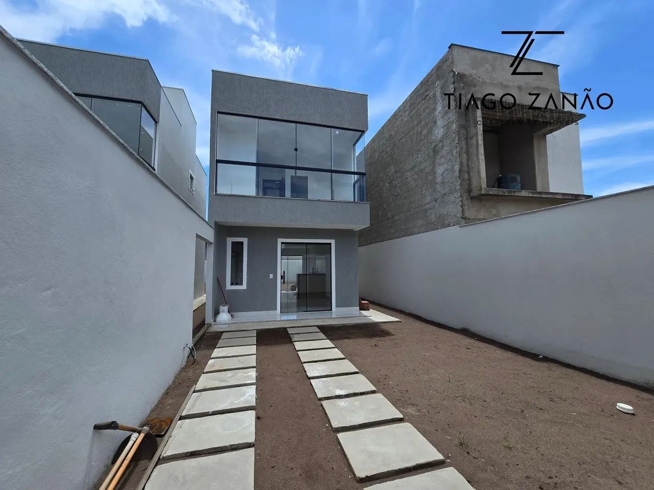 Casa duplex, 2 suítes em Costa Bela na Serra