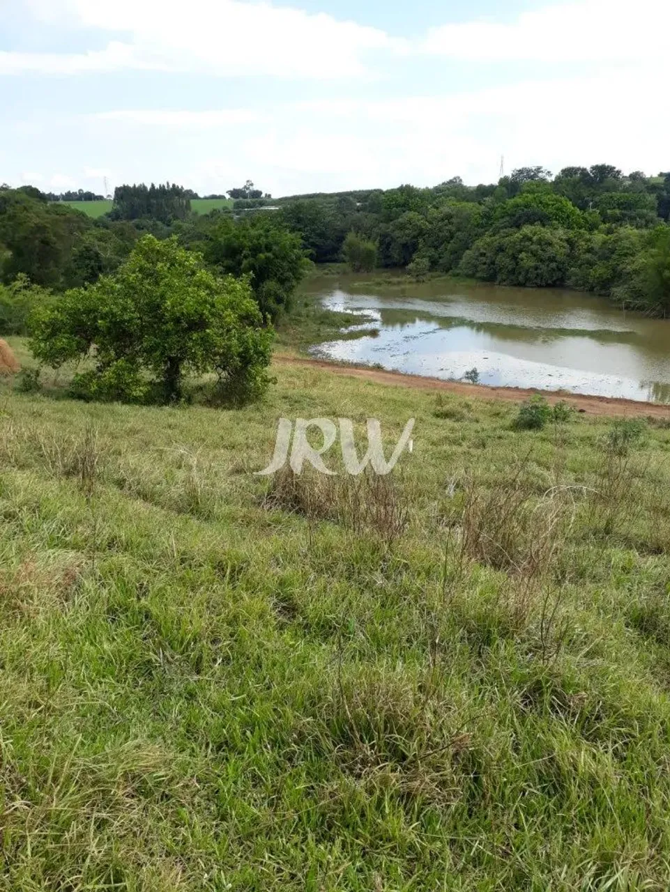 ÁREA A VENDA NA CIDADE DE ELIAS FAUSTO SP