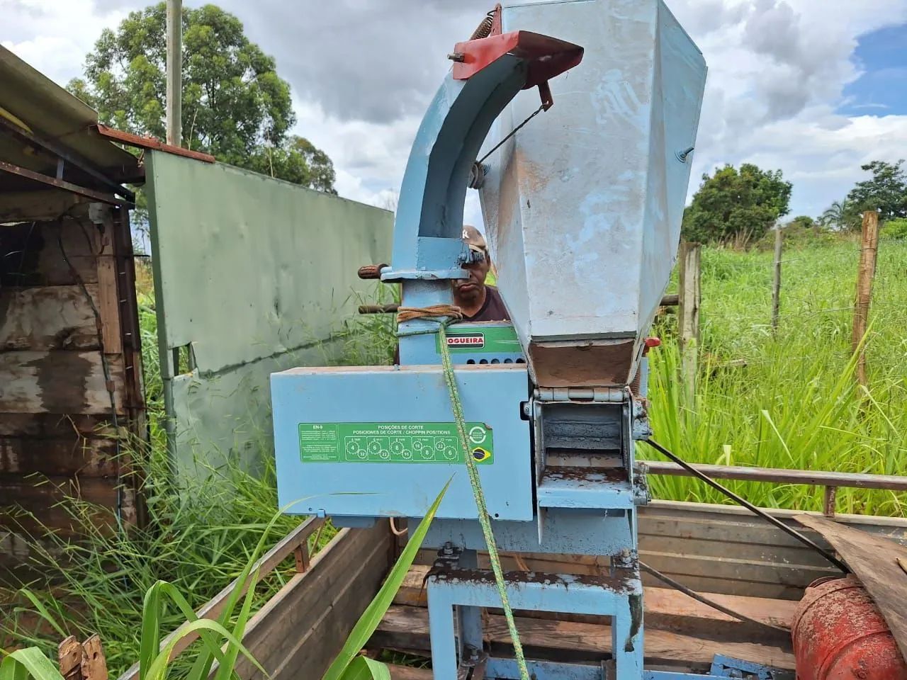 Ensiladeira Nogueira EN9 10CV Pouco uso! 