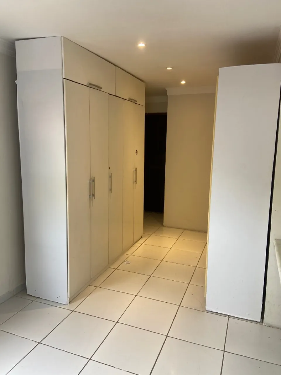 Suíte 402 c/ cozinha e área de serviço