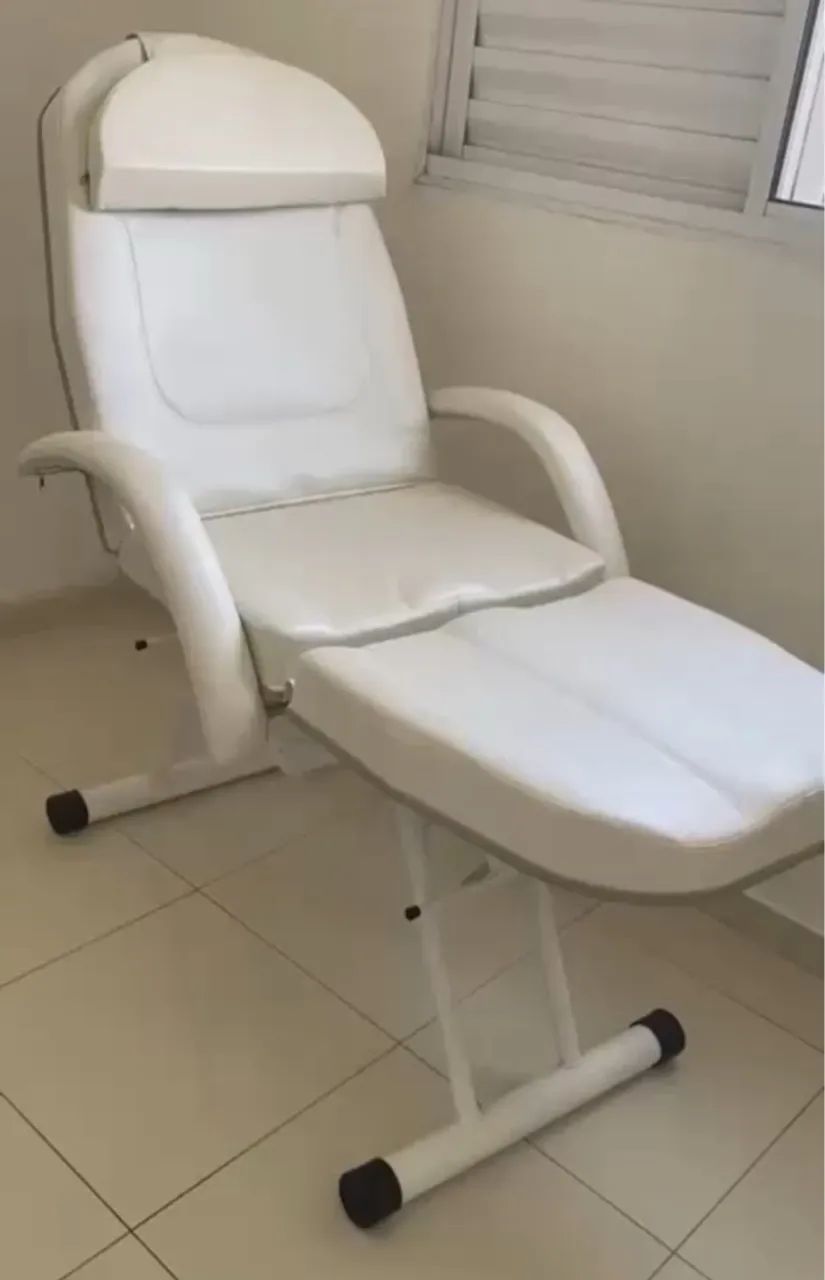 Maca poltrona fixa luxo com 2 gavetas de Estética - Profissionais - Semi-Nova - Foto 4