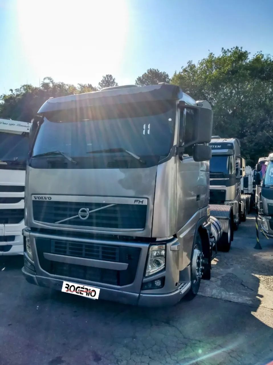 Volvo FH 440 - 4x2 - Ano 2011 - Rogério Caminhões