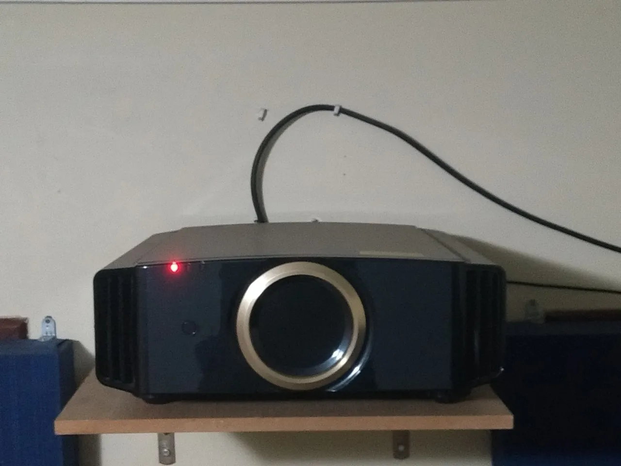 Projetor JVC DLA RS-500 4K UHD impecável