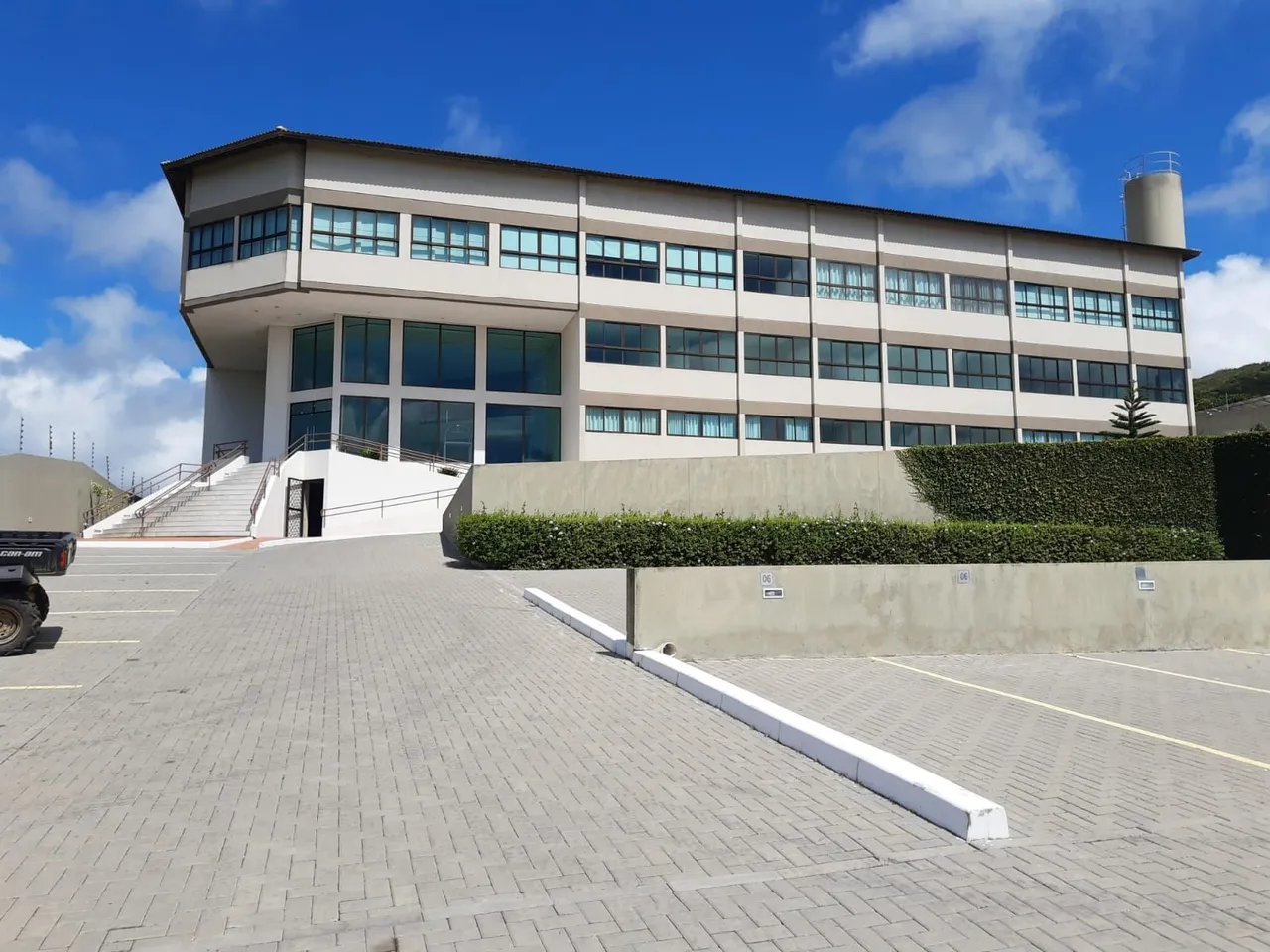 Apartamento Mobiliado com 3 Suítes para aluguel em Gravatá-PE