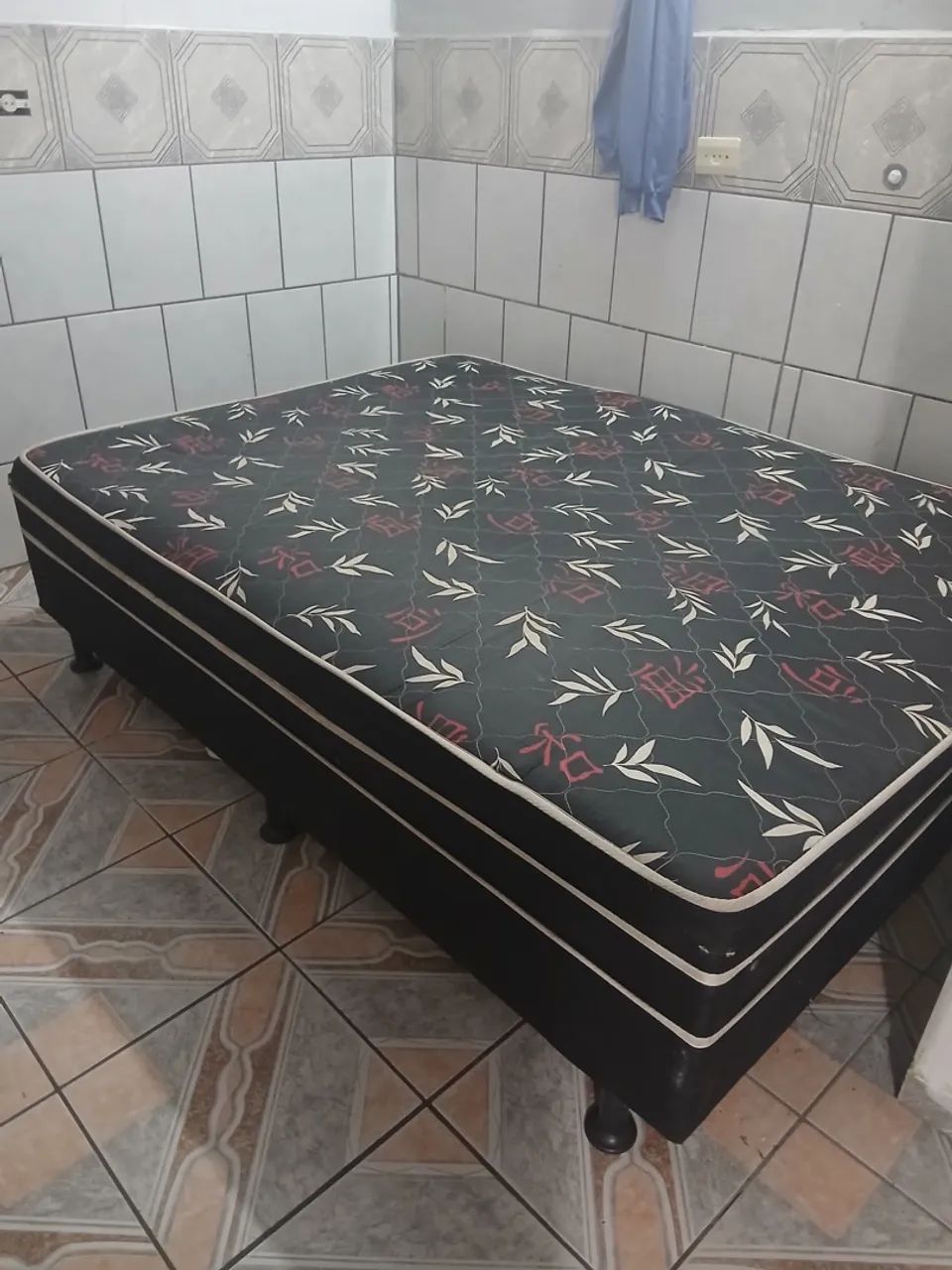 Cama box no precinho 