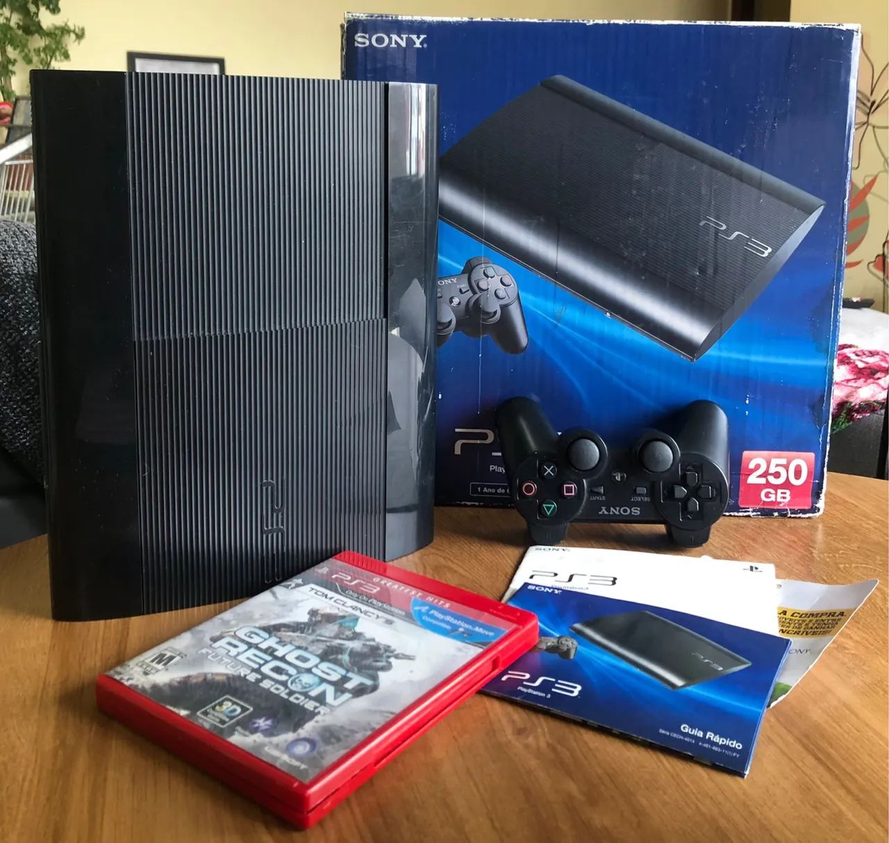 PlayStation 3 super slim 250gb ps3 + controle original + 1 jogo