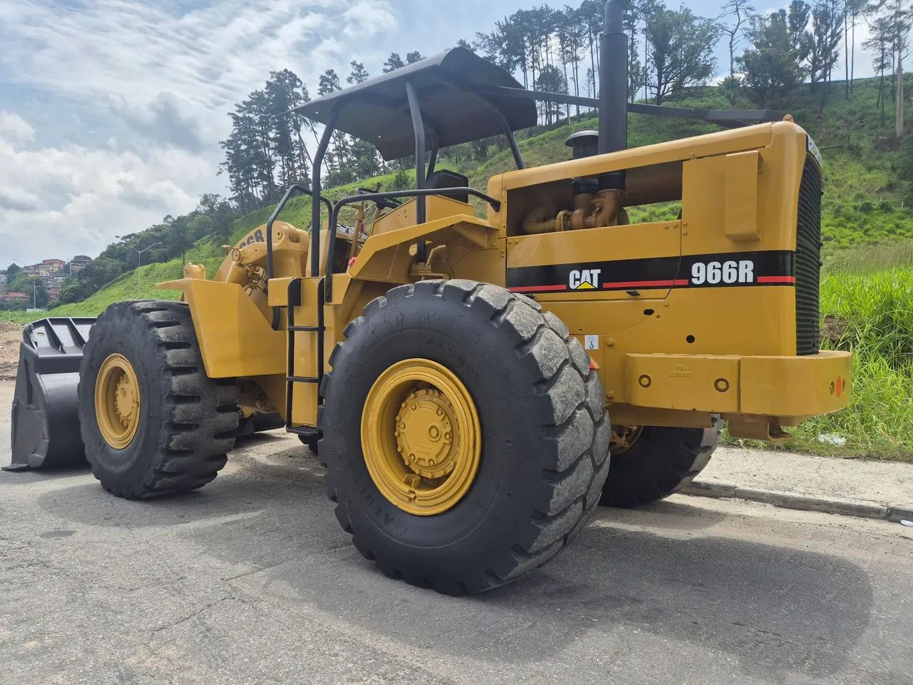 Pa Carregadeira Caterpillar 966R, ano 1992 - Foto 2