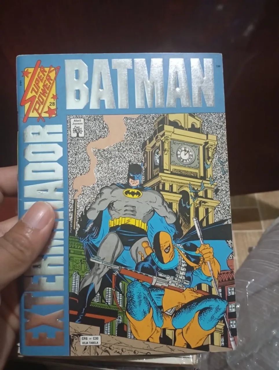 Super powers 28 - Batman vs Exterminador