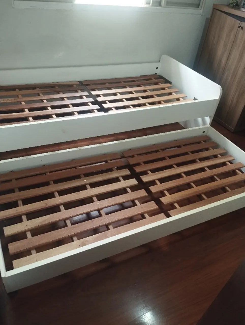 Cama solteiro com auxiliar