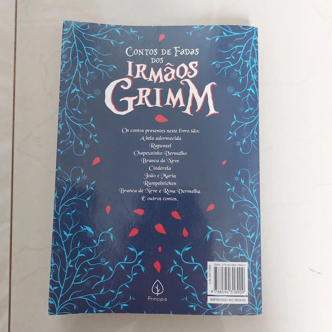 Contos de Fadas dos Irmãos Grimm - Capa Comum  - Foto 2