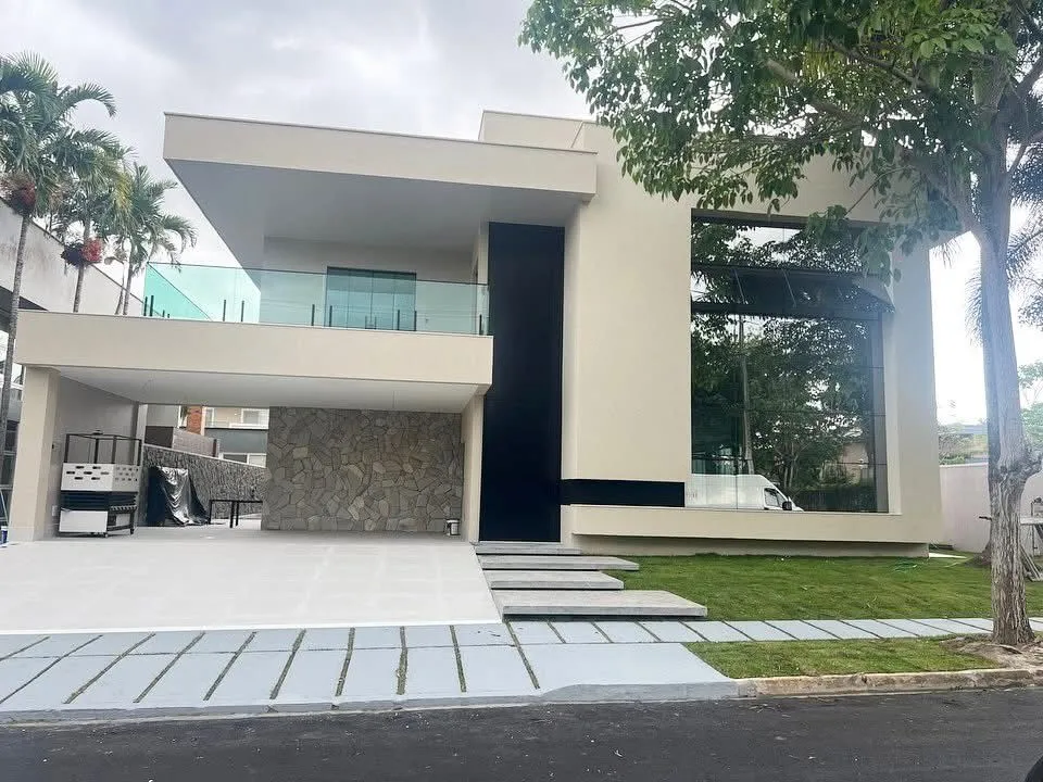 ÁGUA CRISTAL, 1230M², 5 SUÍTES, 6 VAGAS, PARQUE VERDE