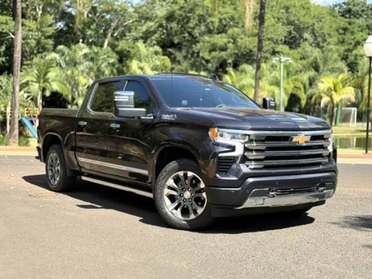 Chevrolet Silverado 2024 5.3 v8 gasolina 1500 high country 4x4 automático