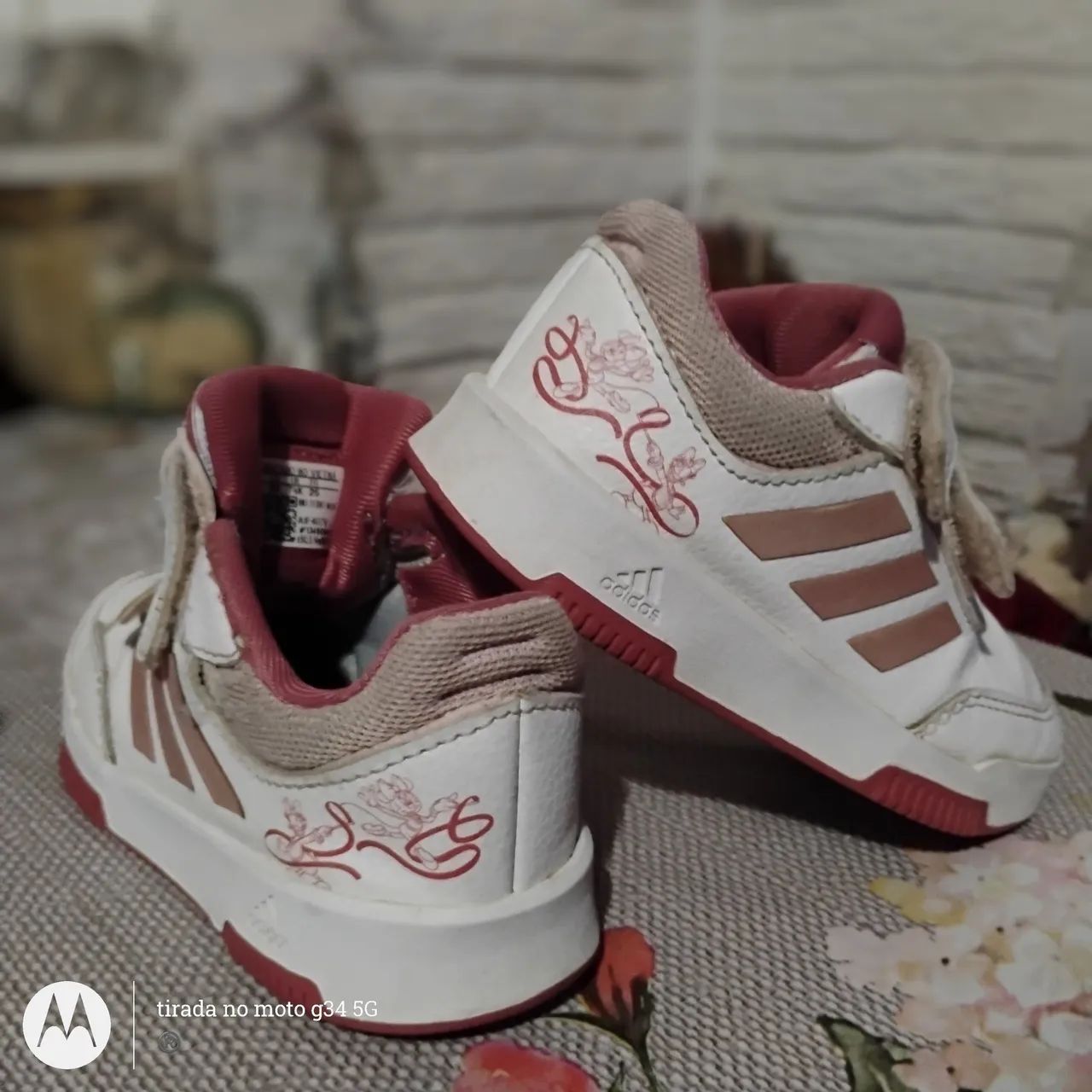 Tênis Infantil Disney adidas Tensaur Minnie - Original pouco uso <br>$200<br>Tam 23 - Foto 3