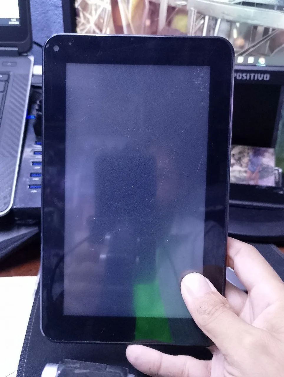 Tablet Multilaser 7" - Funcionando perfeitamente e pega chip de celular
