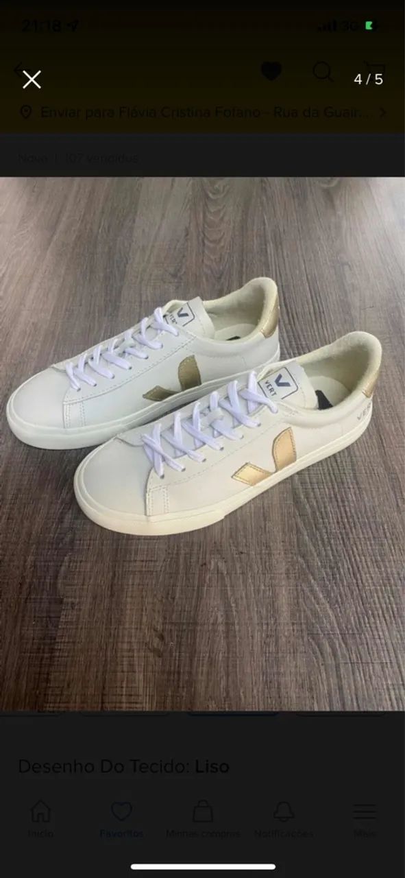 Tênis Vert Branco com Detalhes Dourados
