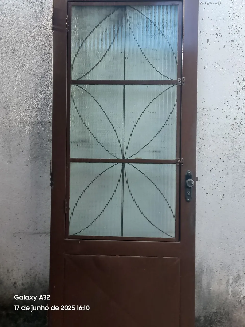 Porta de Aço com Vidro