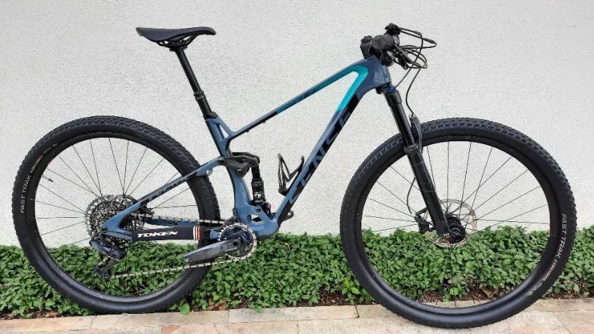 Bike competição Full Suspension aro 29, MTB Sense Factory carbono, Sram GX de 12v, top