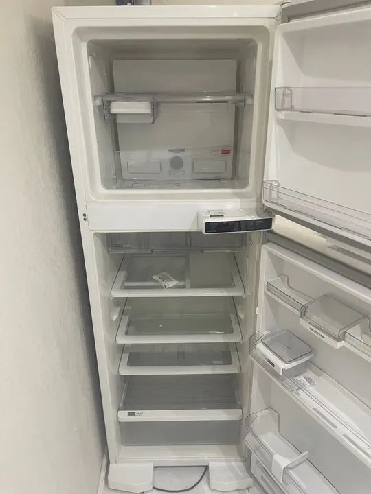 Geladeira Brastemp Frost Free Duplex- 127V - Foto 2