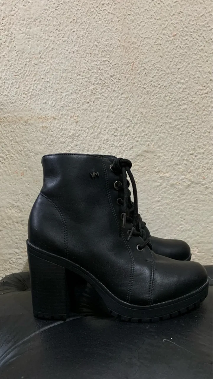 Bota Coturno Feminina Preta