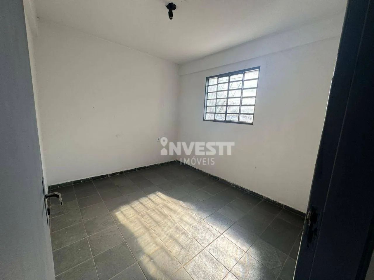 Apartamento com 2 dormitórios para alugar,- Vila Brasília - Aparecida de Goiânia/GO - Foto 3