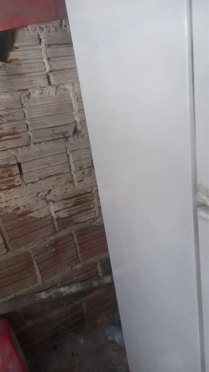 Geladeira muito boa.