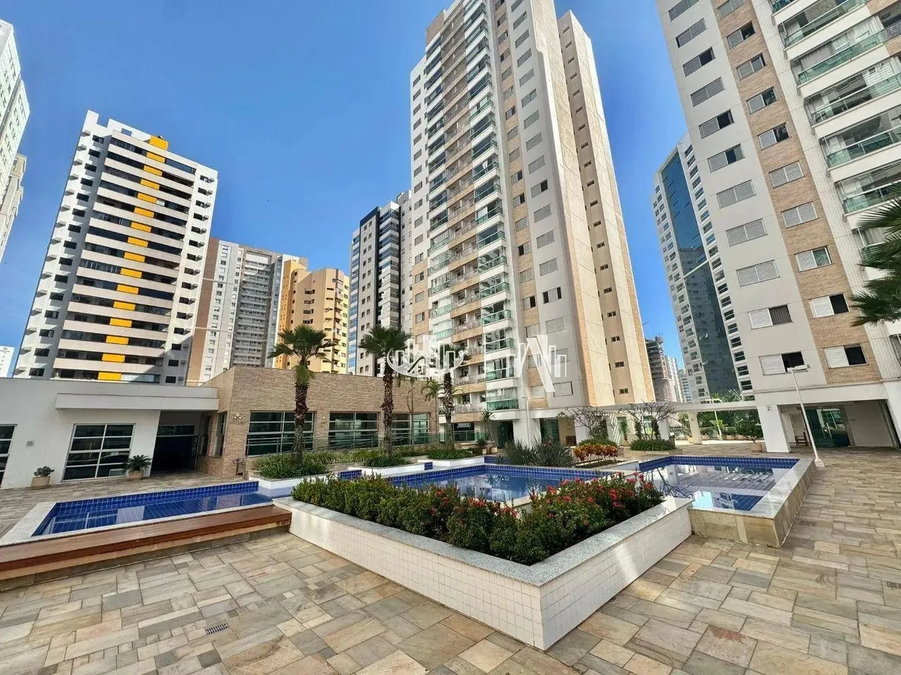 Apartamento com 2 quartos para alugar, 75 m² por R$ 4.100/mês - Gleba Palhano - Zona Sul d