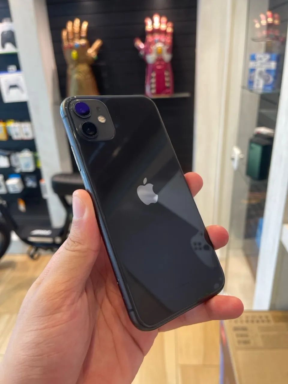 iPhone 11 com garantia, todo original  - Foto 4