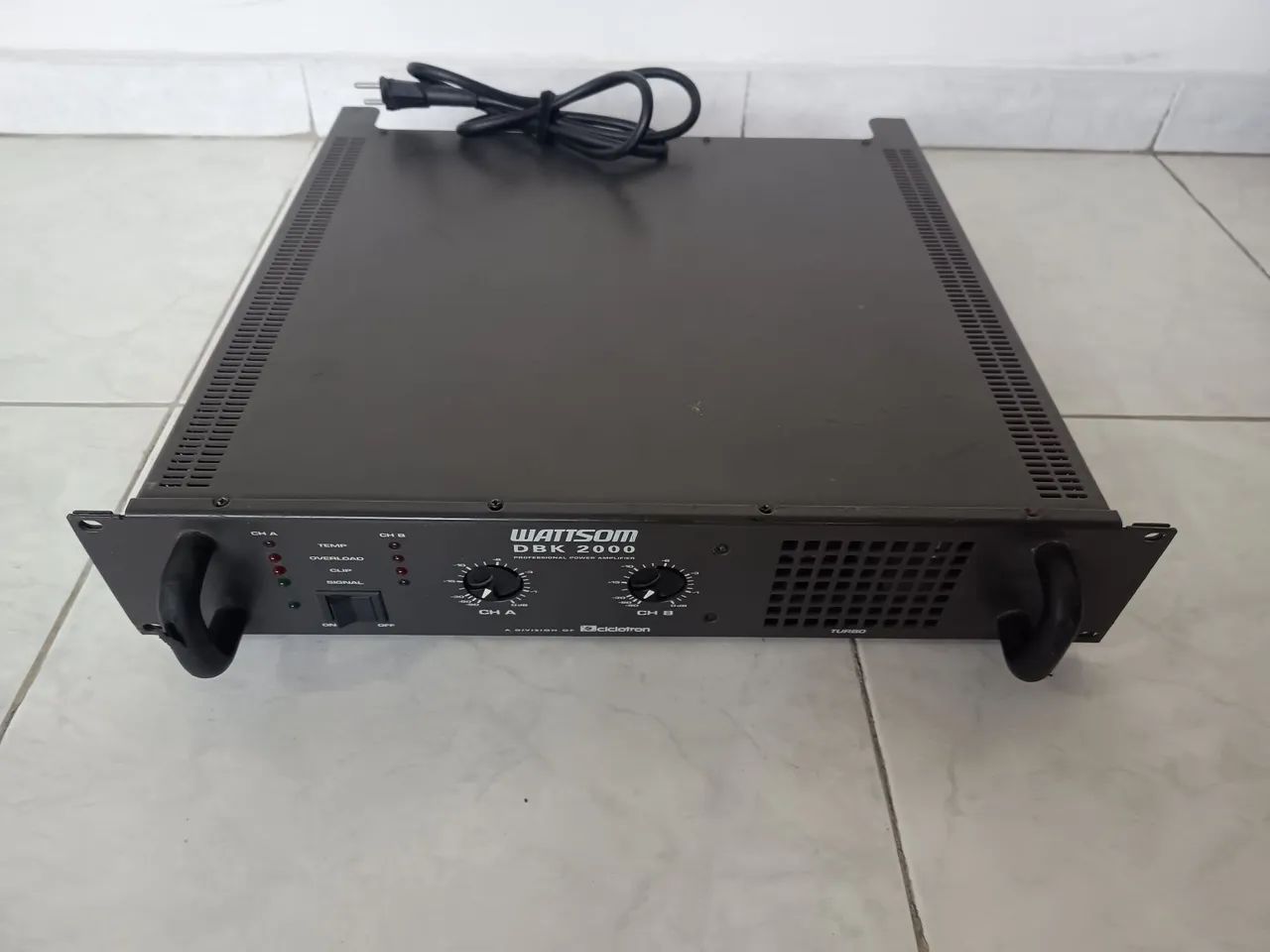 Potência Wattsom DBK 2000