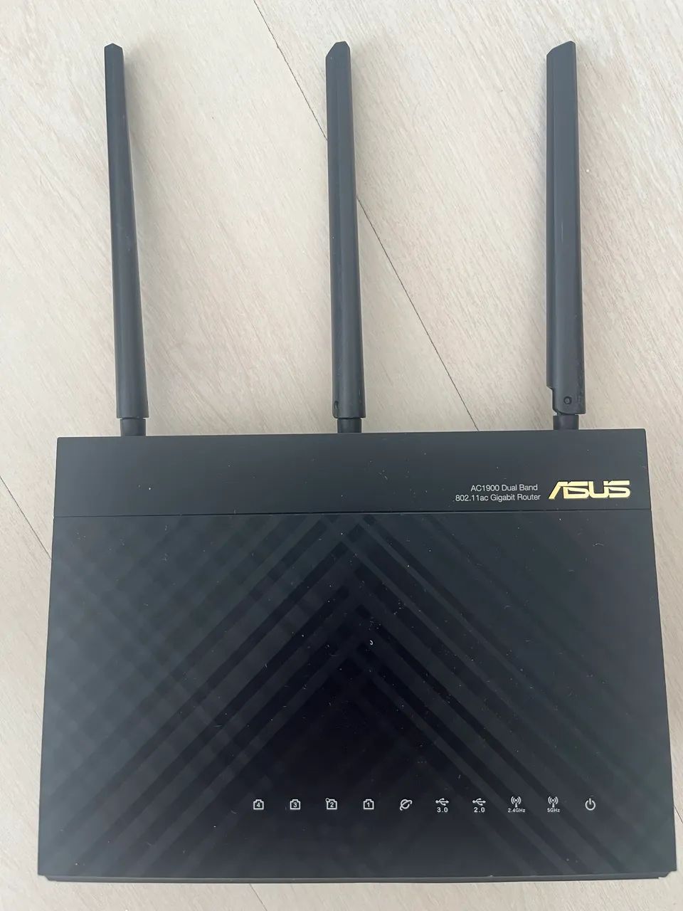 Modem Asus AC1900 Dual Band 