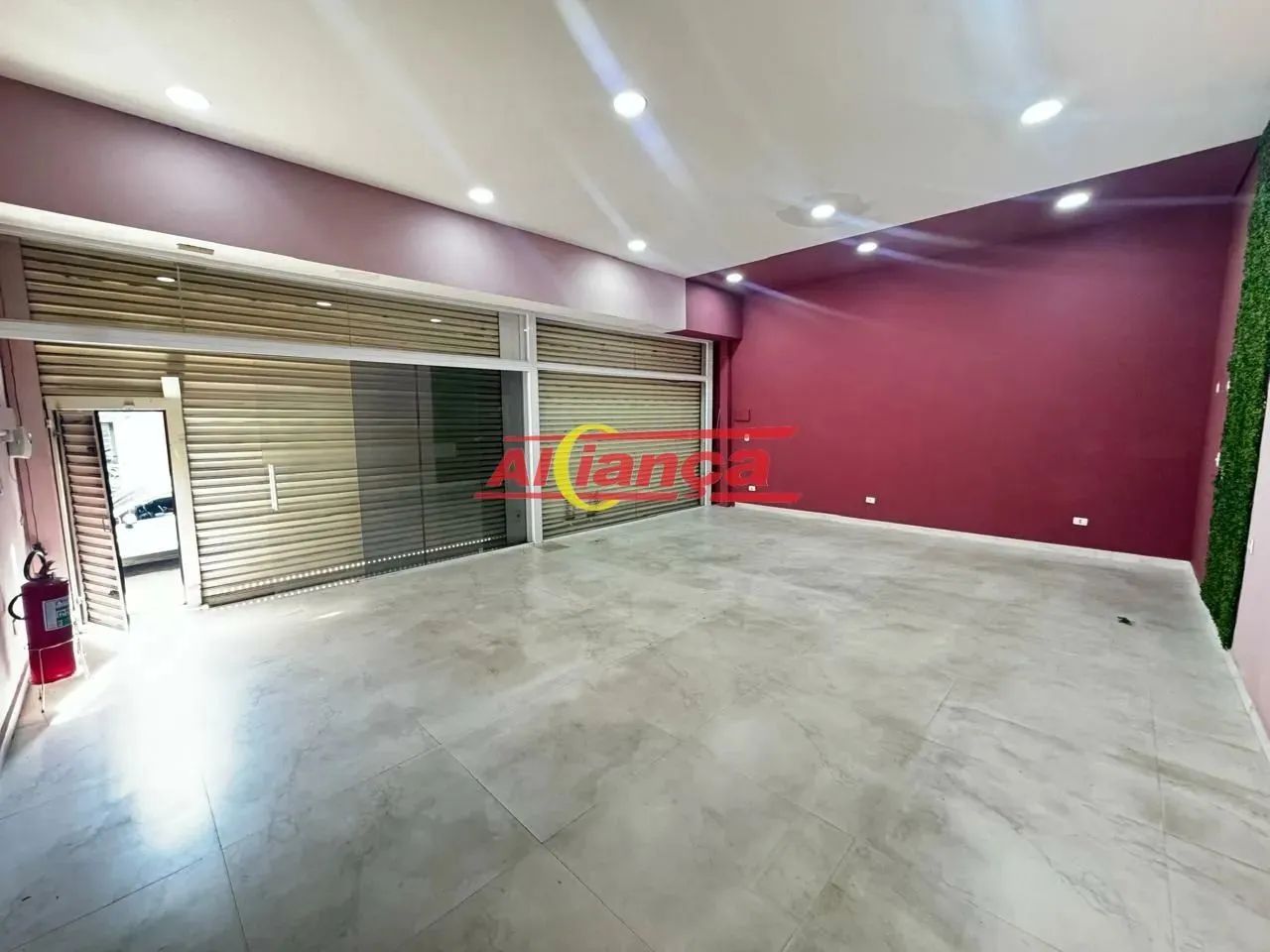 SALÃO COMERCIAL 82m², COM 2 VAGAS - PARA LOCAÇÃO JARDIM TRANQUILIDADE GUARULHOS SP - Foto 4