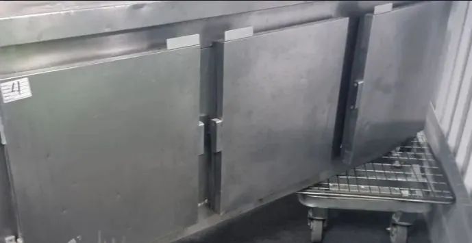 '  balcao geladeira com 3 portas