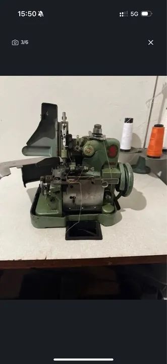 Máquina de Costura Overlock Industrial