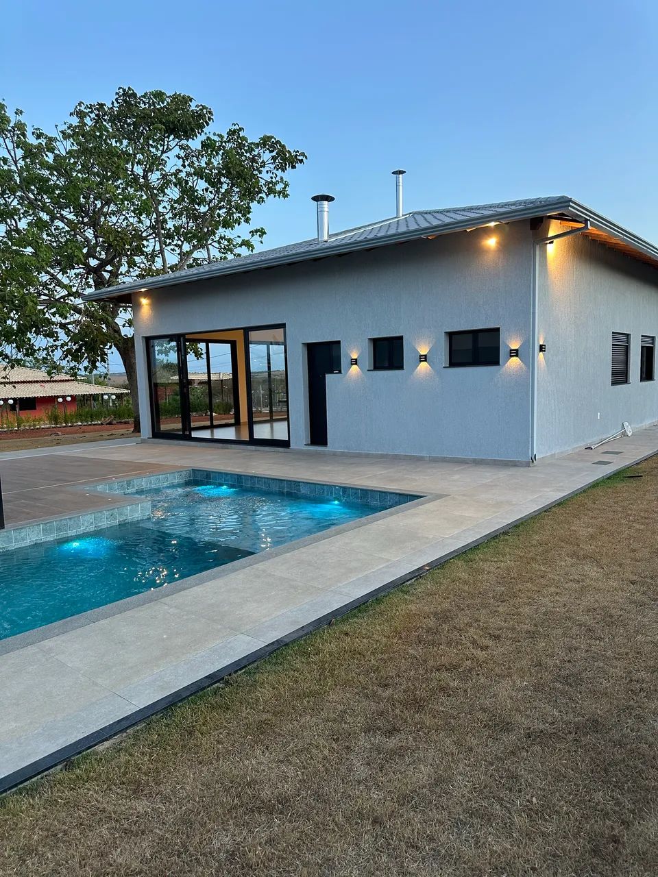 VENDO EXCELENTE CASA EM CONDOMÍNIO FECHADO - Foto 2