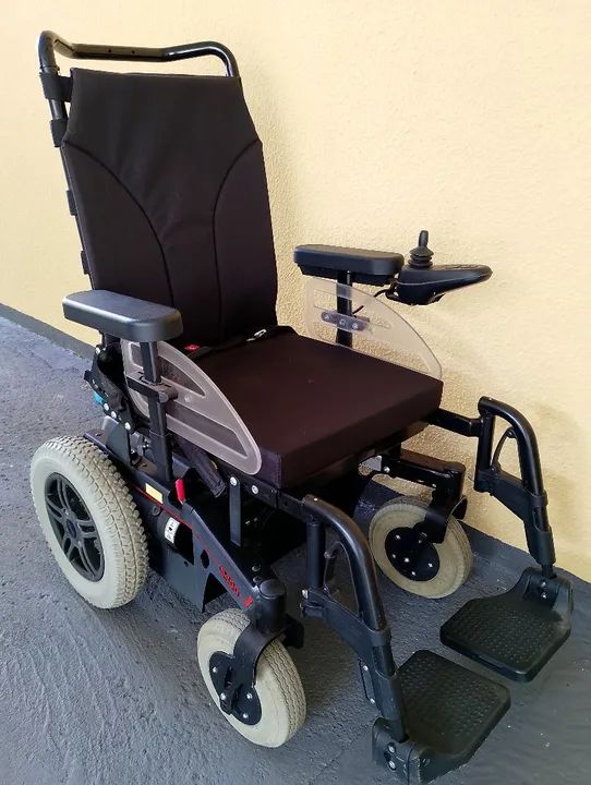 Cadeira de rodas motorizada  Ottobock B 4000