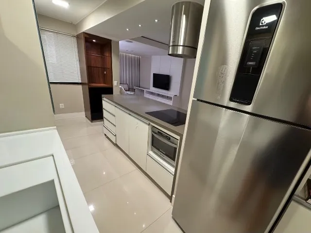 Apartamento de 2 quartos, reformado e funcional na SQN 209